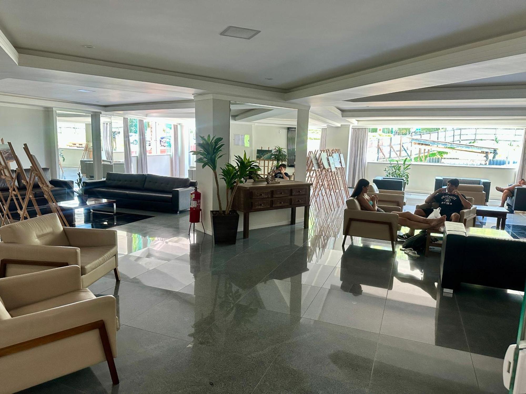 Roda Gigante, Garagem E Piscina Balneário Camboriú Esterno foto